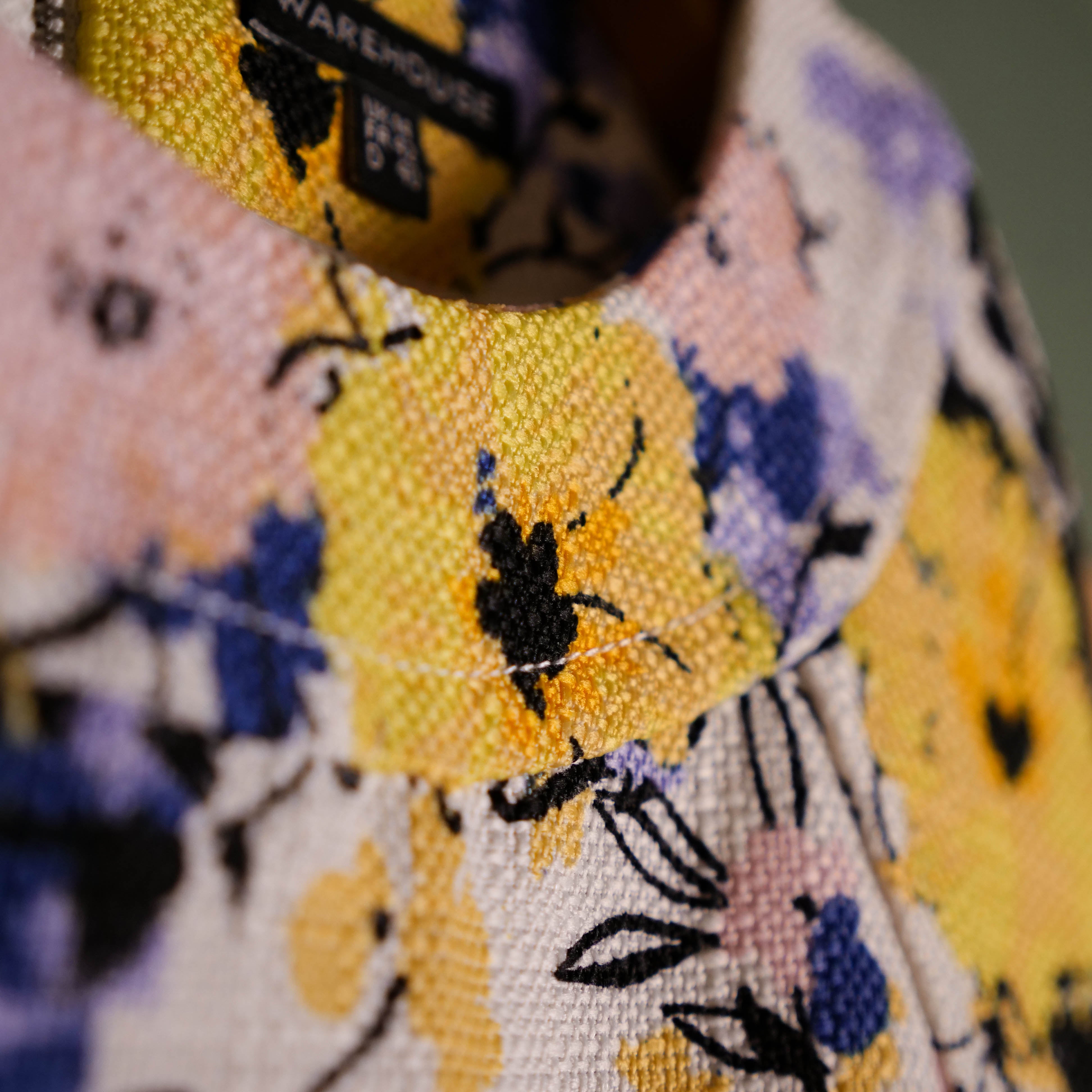 Robe courte fleurie  sans manche
