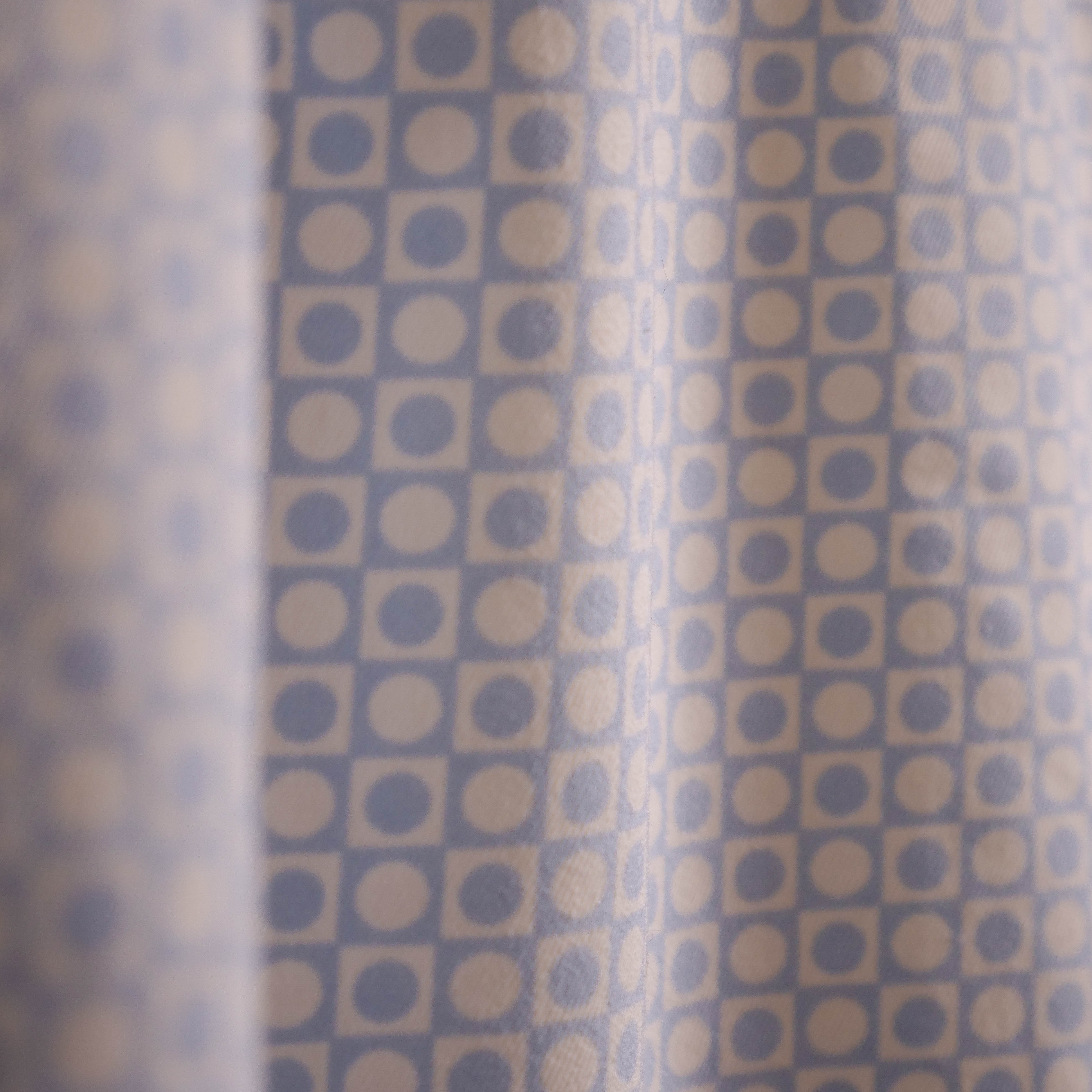 Magnifique robe vintage style avec boutons dorés et nacrés