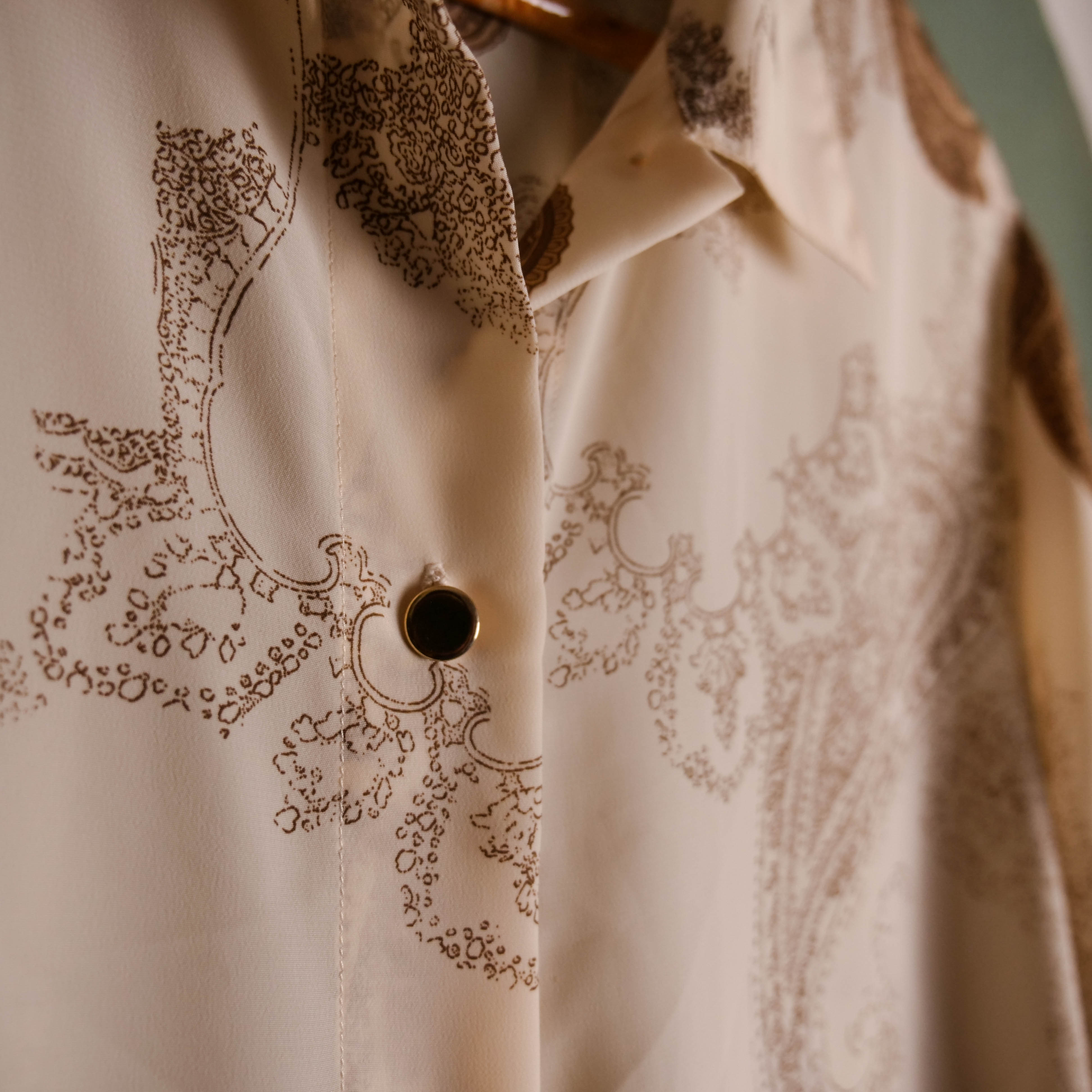 Chemise crème motif paisley