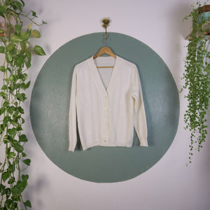 Cardigan blanc en maille fine